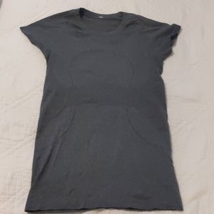 Lululemon shirt